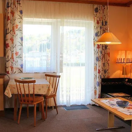 Haus Barnthaler * Faak am See