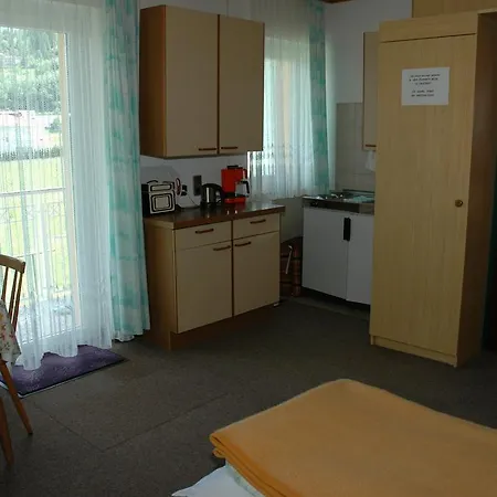 Haus Barnthaler Apartment